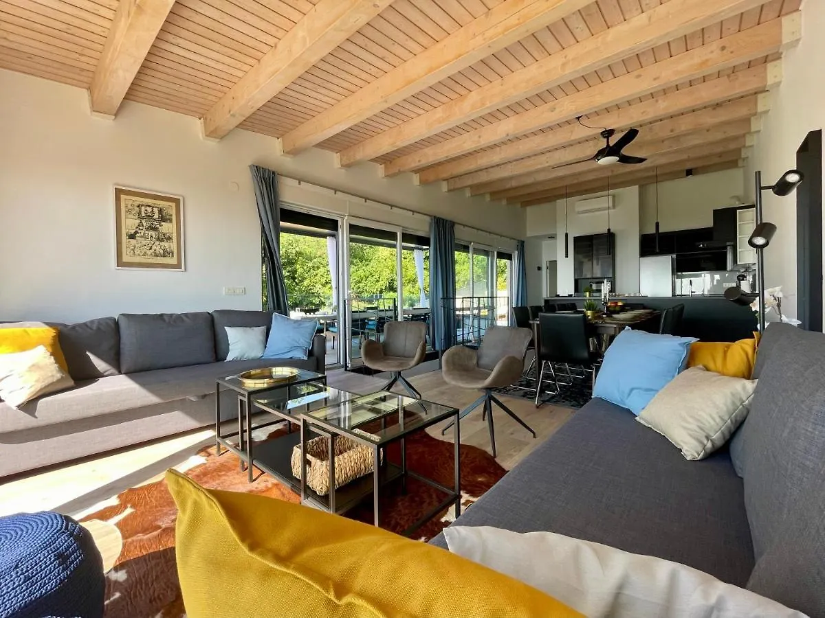 Villa Loqua, Weekly Seaview Retreat 0*, Lovran Croatia