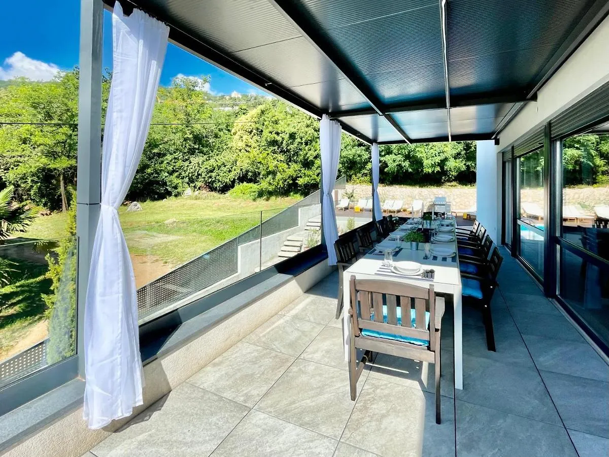 Villa Loqua, Weekly Seaview Retreat Lovran