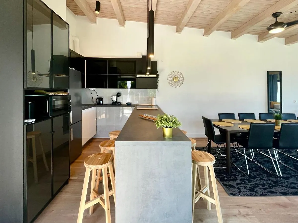 Villa Loqua, Weekly Seaview Retreat Croatia